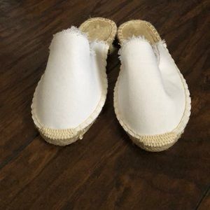 Brand new Aeropostale slide on shoes